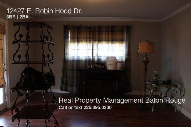 Building Photo - 12427 E Robin Hood Dr