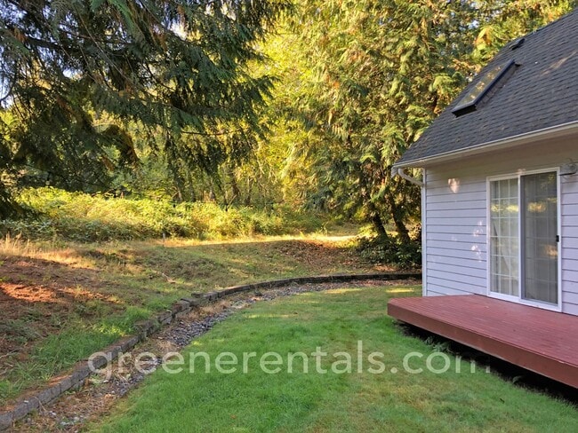 Building Photo - Coming Soon! Beautiful 3BR 2.5BA with Office and Bonus Living Space in West Olympia