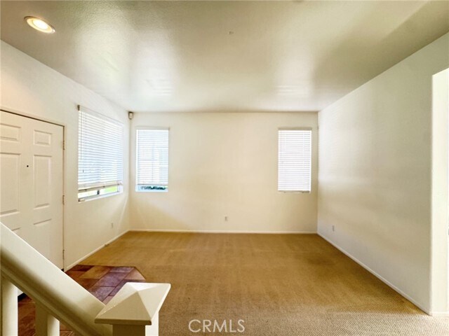Foto del edificio - 15924 Windswept Rd