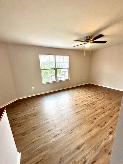 105 S Gala Ct - Living Rm & Dining Rm - 105 S Gala