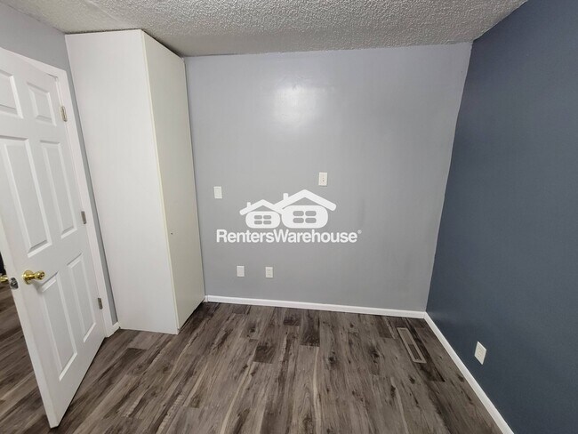 Foto del edificio - 9375 Country Dr
