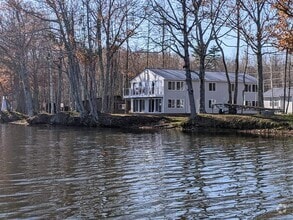 Building Photo - 5 N Vigue Shr Rd