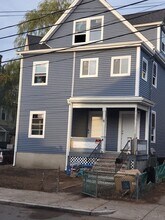 Building Photo - 6 Monponset St