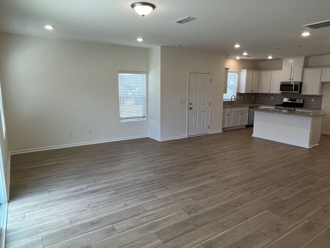 Foto del edificio - Brand New 3 Bed + Loft Townhome in Monroe