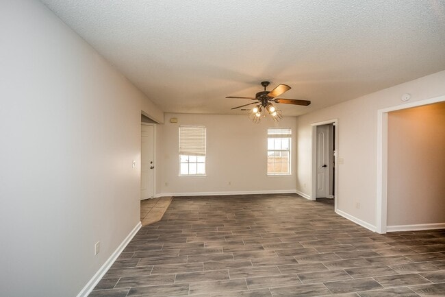 Building Photo - 9204 Lazzini Cove