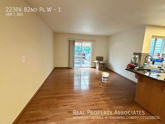 Foto del edificio - 22304 82nd Pl W