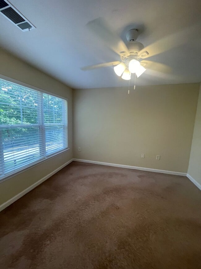 Foto del edificio - 15-1529 Gutleber