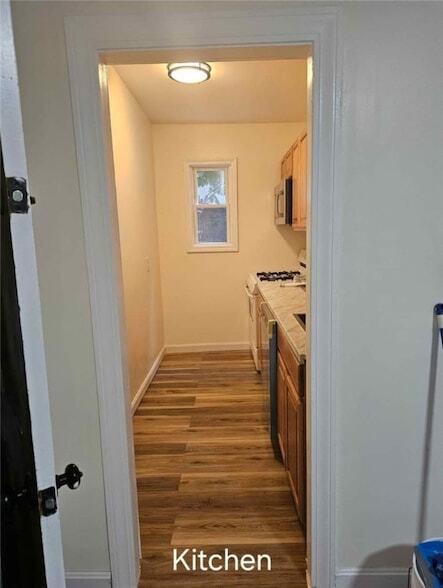 Building Photo - 37 Richelieu St