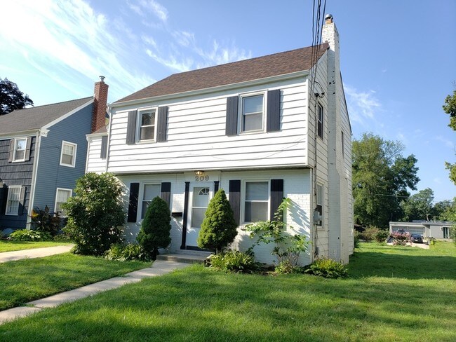 Building Photo - 209 Morningside Dr