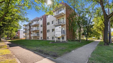 Building Photo - Parkview
