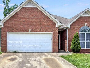 Building Photo - 1512 Amberley Woods Cir