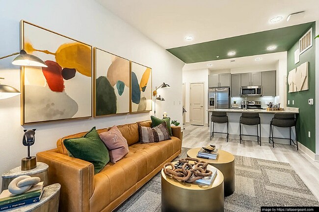 Foto del edificio - 650 Sgt Ed Holcomb Blvd N