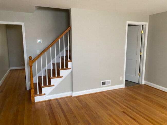 Building Photo - 4035 Lyndale Ave