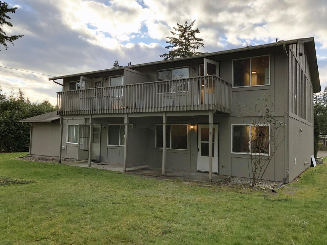 Primary Photo - 12113 114th Ave Ct E
