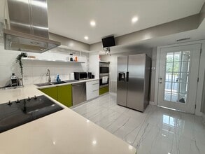 Building Photo - 4510 El Conquistador Pkwy