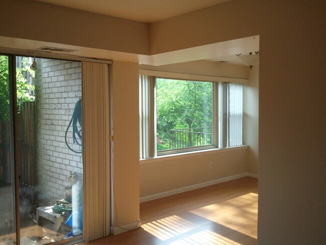 Dining Room - 2517 Baltimore Rd