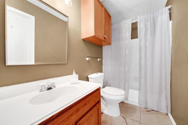 1st Bathroom - 12755 Mill Ridge Dr