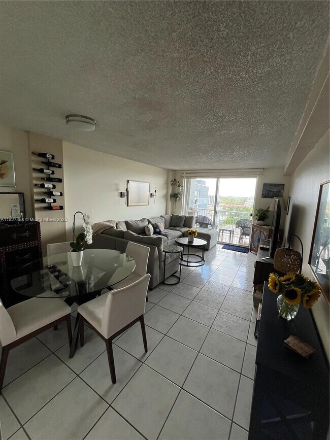 Foto del edificio - 1800 NW 24th Ave