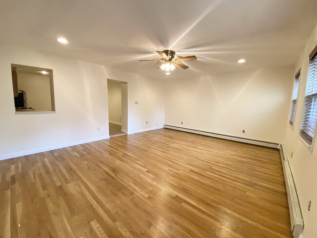 Foto del edificio - 225 Warren St