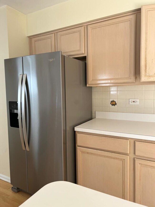 Building Photo - 2308 Sedgwick Ct