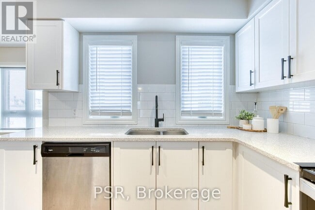 Building Photo - 235 Chapel Hill Dr