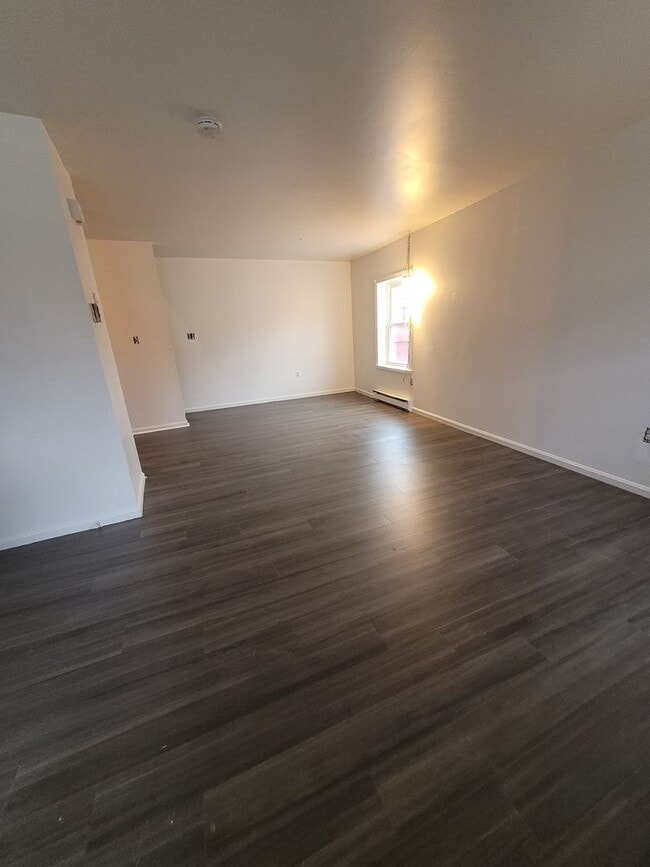 Building Photo - 2 bedroom 1 bathroom home in Ephrata