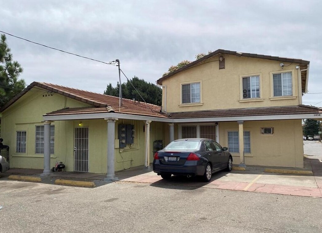 Primary Photo - 1058 Grand Ave