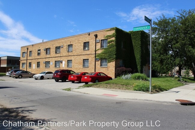 Building Photo - 939 Bryden Rd