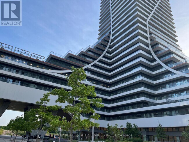 Photo du bâtiment - 30 Shore Breeze Dr