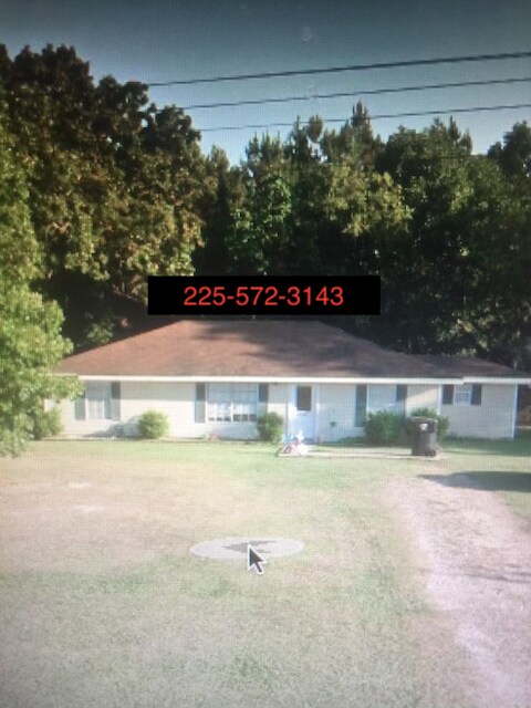 Primary Photo - 27330 Lazy Lake Ln