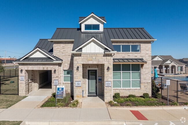 Building Photo - Avilla Towne Center