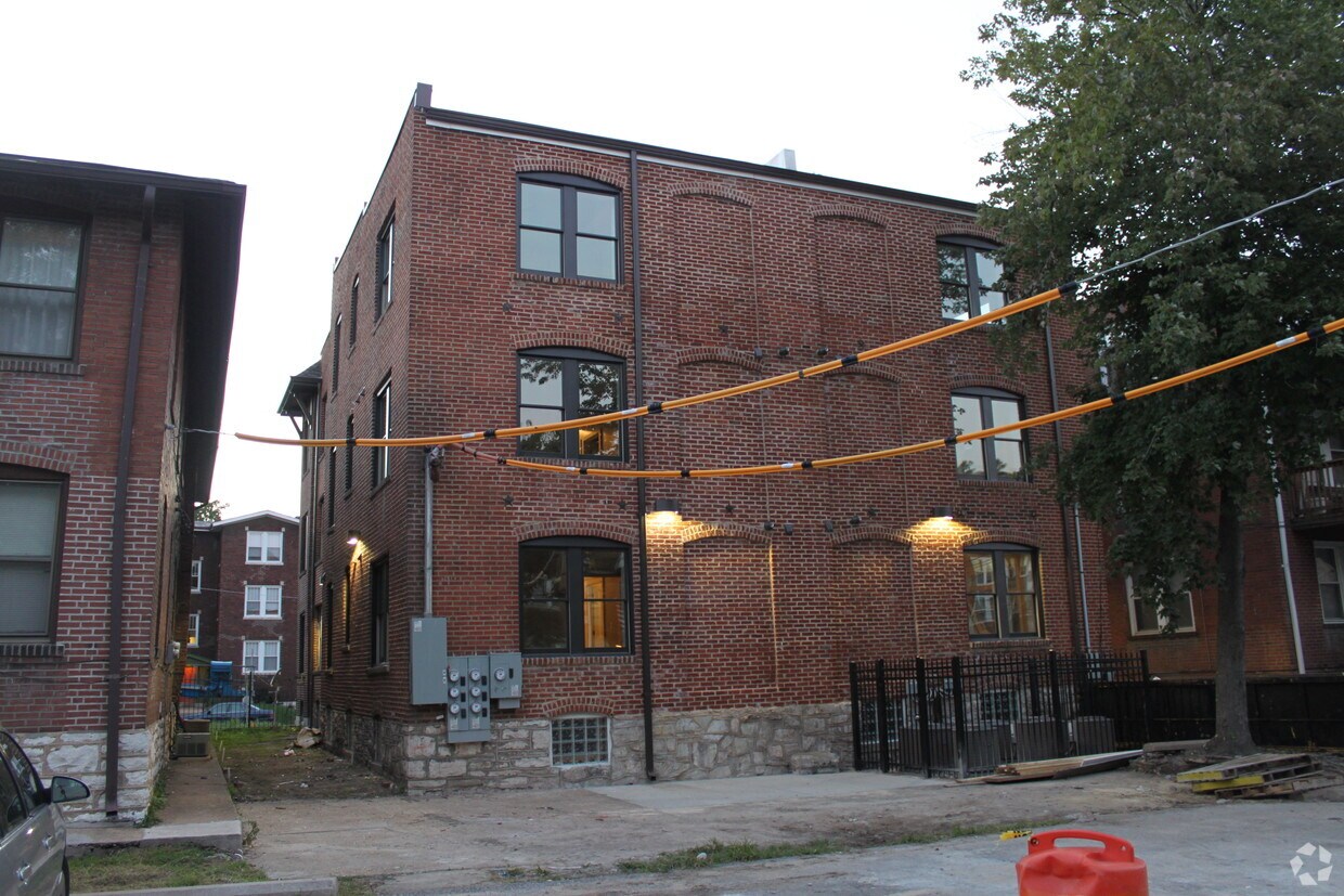 Foto del edificio - 740 Westgate Ave