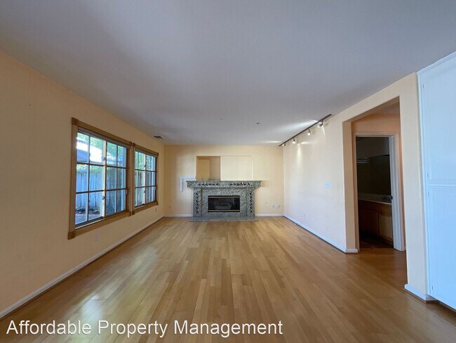 Foto del edificio - 4 br, 3 bath House - 2835 Cortina Way