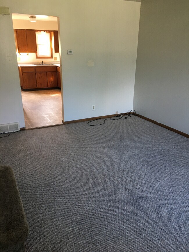 Sala de estar - 1420 Willow Ln