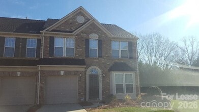 Building Photo - 2339 Whitford Ln
