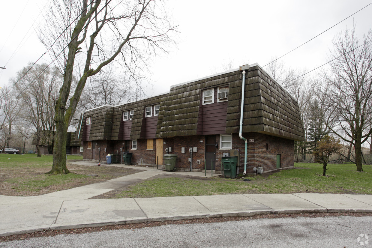 Building Photo - 1740 Burr St