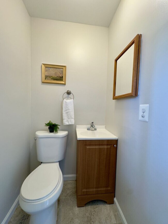 Foto del edificio - Charming 3 Bedroom/2 Full Bath/2 Half Bath Townhome in Parkville, MD!