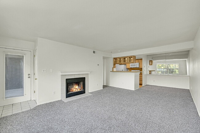 Building Photo - $1,375.00 - 1 Bedroom, 1 Bathroom Condo in...