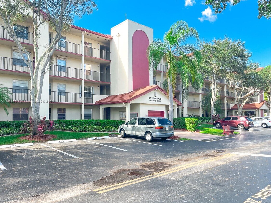 Primary Photo - 1100 SW 128th Terrace