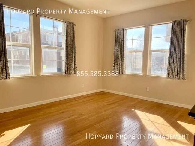 Building Photo - 788 Adeline Ave