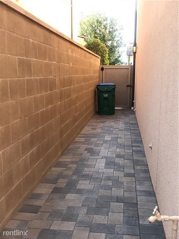 Building Photo - 3 br, 3 bath Condo - 66 Pendant