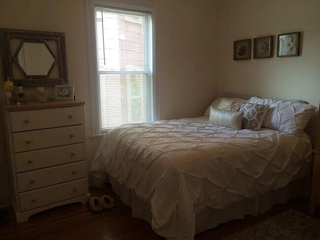 Foto del edificio - 192 Savin Hill Ave