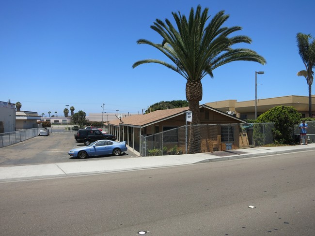 Building Photo - The Broadway Apartments