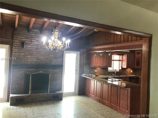 Foto del edificio - 1340 SW 65th Ave