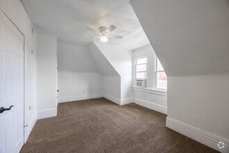 Building Photo - 508 E 9th Ave