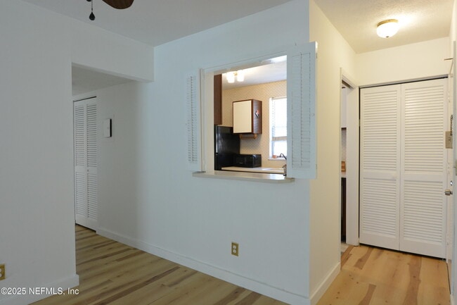 Foto del edificio - 4358 Timuquana Rd