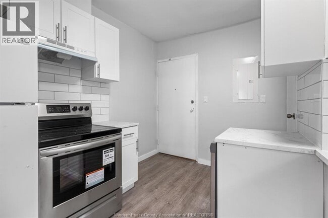 Building Photo - 1292 Parent Ave