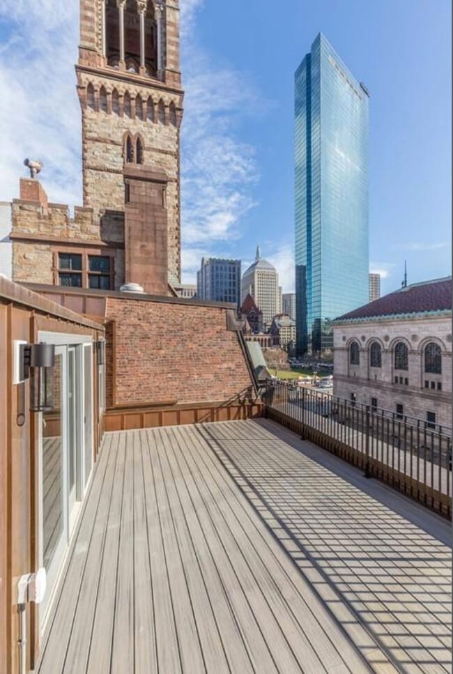 Building Photo - 647 Boylston St
