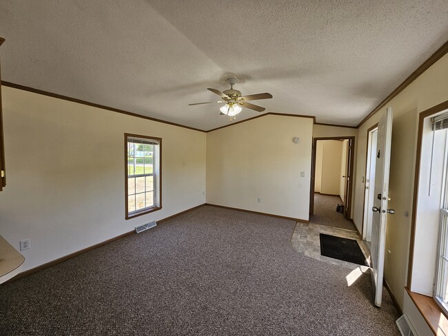 Building Photo - 4 Irene Ave