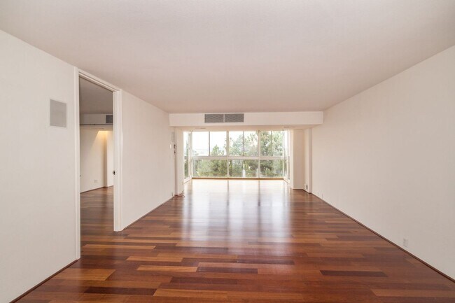 Foto del edificio - High Rise Living in the Heart of Downtown Palo Alto!